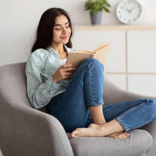 The Benefits of Reading: 11 Reasons You Should Read More Books