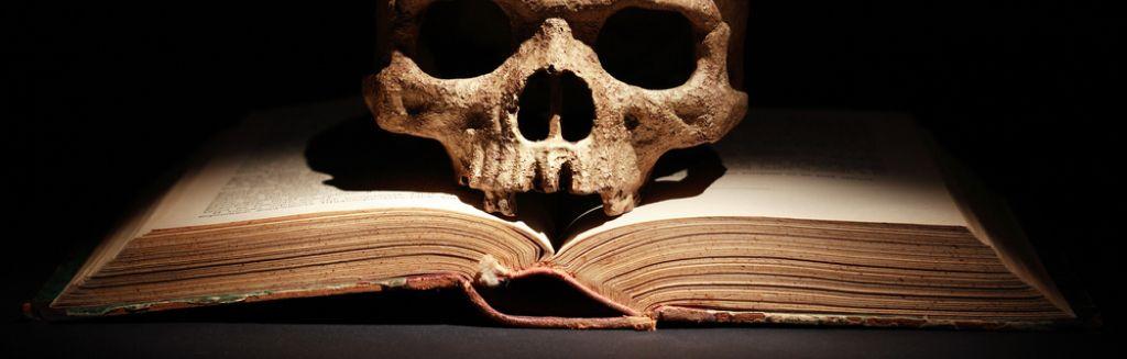 October Reading Challenge_ Horror.jpg