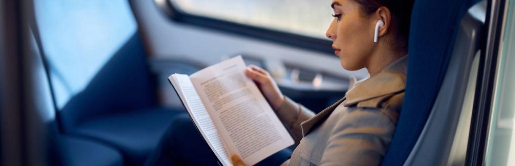 Best Summer Travel Books.jpg