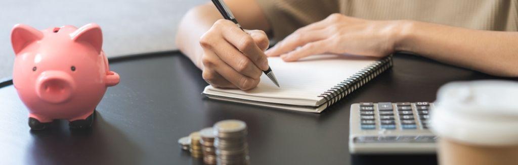 How to Save Money Fast on a Low-Income.jpg