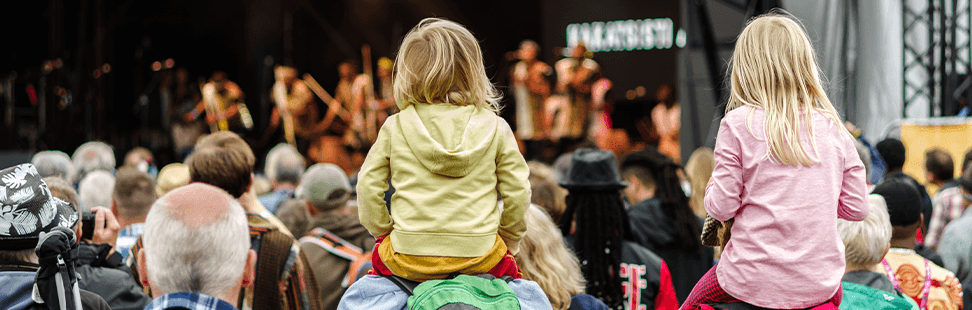 blogimages-summerholidaybudget-festival b.png